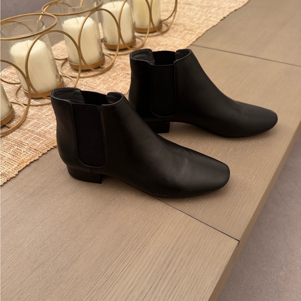 Aerosoles  Elegant Black Ankle Boots